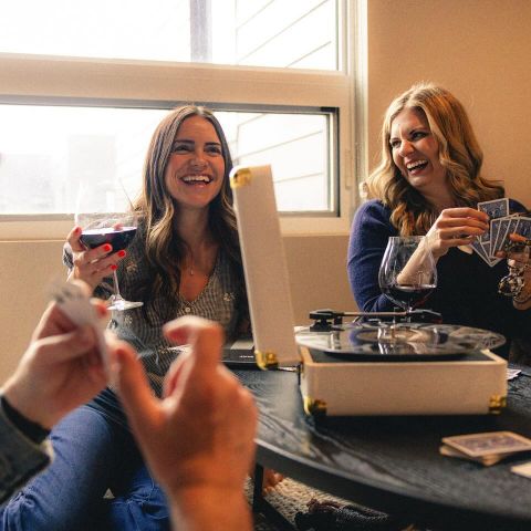 Good wine, good music, bad poker faces ☺️ Cheers to Friday night! 🍷

#ApartmentLife #Community #DowntownBoise #LiveDowntown #Boise #BoiseIdaho