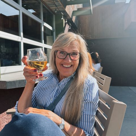 Take a pitcher, it will last longer! 😉🍻

Such a fun time enjoying each others company at @motherearthboise last night! 

#localboise #residentevent #livedowntown
