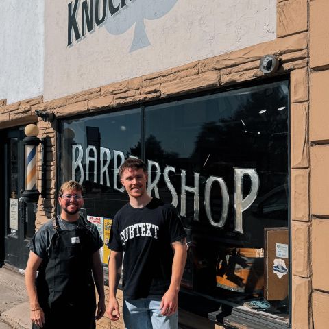 LOCAL loves keeping it local! Our friend Kellan over at Knucklehead Barbers provides fresh cuts and fresh vibes!💈💇 We’re proud to partner with amazing local talent! 🙌 Make sure to schedule your next cut with Kellan and give him a follow! 📲

📍1753 S Broadway Ave, Boise ID

Profile Links ⬇️‼️
@kellanthebarberian 
@knuckleheadbarbers