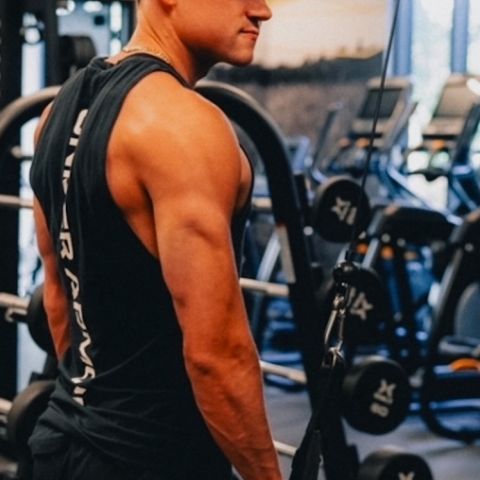 Cheaper than therapy and just an elevator ride away. 🏋🏻#LOCALBoise #TherapySession #Boise #Gym