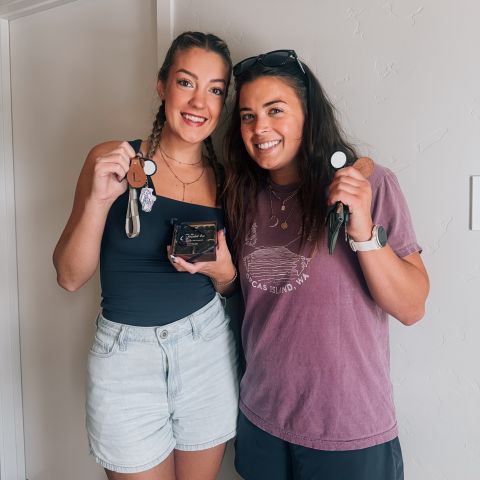 home is where your best friends are ❤️🏡

your new chapter starts here. 📚 explore our website for your new favorite floor plan.

https://localboiseapts.com

#livelocal #livedowntown #floorplans