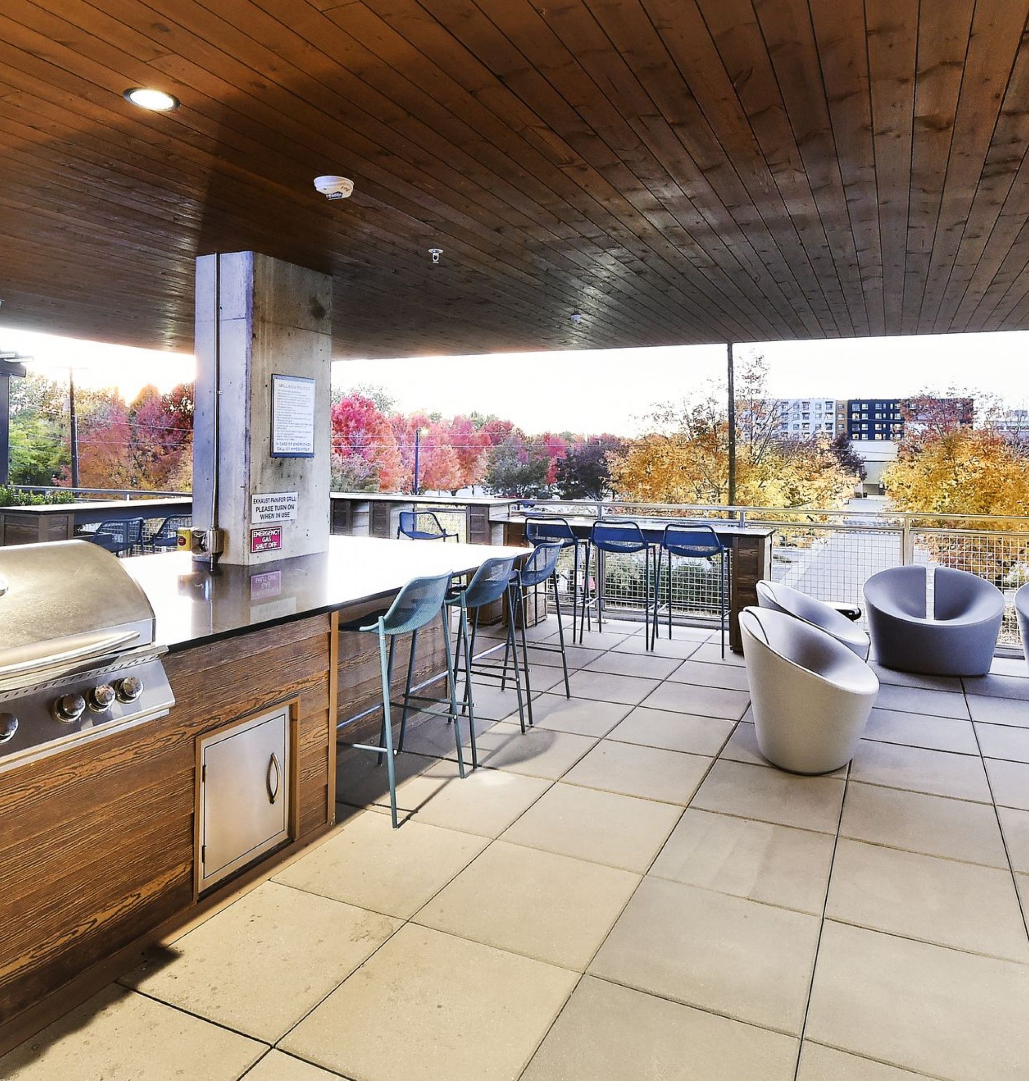 LOCAL Boise Apartments covered outdoor grilling area with seating