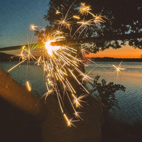 There’s no better place to celebrate the 4th of July than right here at LOCAL—

☀️ Start your day off poolside with your favorite drink

🔥 Sizzle something up on the grills with a downtown view

🌽 Make memories with a little friendly cornhole competition

🎇 Watch the fireworks burst over Ann Morrison park from our Skydeck

No reservations. No traffic. Just the best of Boise right outside your door.

#livelocal #local #boiseid #apartmentsinboise #localboise #boise #boiseapartments #apartmenttherapy #highrise #amenities