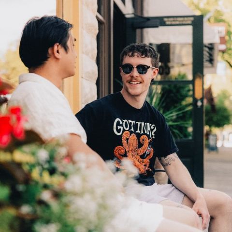 THINGS TO DO THIS WEEKEND 👇🏼

Friday | April 17

🐶 Gather & Paint - Pet Portraits
6:00p-8:30p / 404 S 8th St

Saturday | April 18

🍑 The Capital City Public Market 
9:30a-1:30p / The Grove Plaza

🎶 Live music @ Hemlock 
5:00-10:00p / 500 S Capitol Blvd

Sunday | April 19

🍝 An afternoon in Italy: flavors of the Amalfi coast
2:00a-4:30p / Suite 200 Zion Building

📚 2026 Spring Book Sale 
10:00a-2:00p / 775 W Fulton St 

Full schedule of events + more info can be found at downtownboise.org

#downtownboise #livelocal #localboise