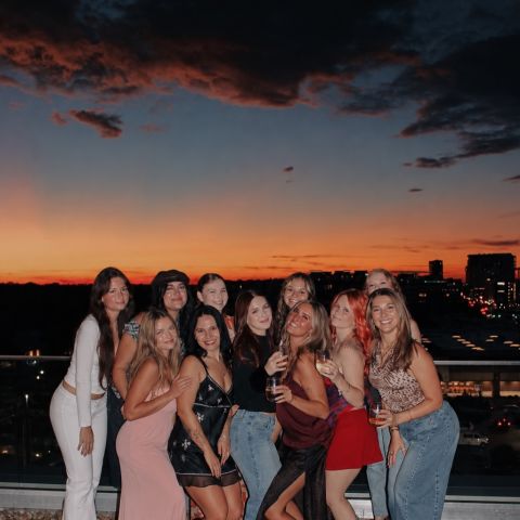 Your next gathering comes with a view.🌤️
Host your friends on the Sky Deck and reserve your spot right in the LOCAL Boise app. 🌙🍸