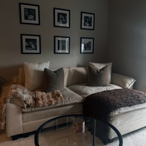 Home is where comfort meets style. See why so many love calling LOCAL home. 🏡❤️

Learn more at https://localboiseapts.com
